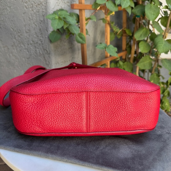 Tom Ford Grained Leather Tara Hobo Bag - Picture 8 of 11